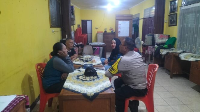 
					Menjaga Damai di Jam Rawan, Polisi dan Warga RW 09 Johar Baru Perkuat Cooling System Dini Hari
