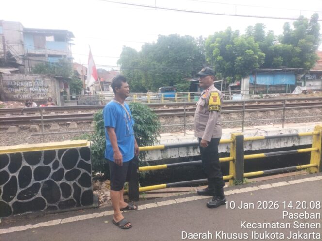 
					Langkah Humanis Polisi Johar Baru, Bhabinkamtibmas Sambang Warga Redam Potensi Tawuran
