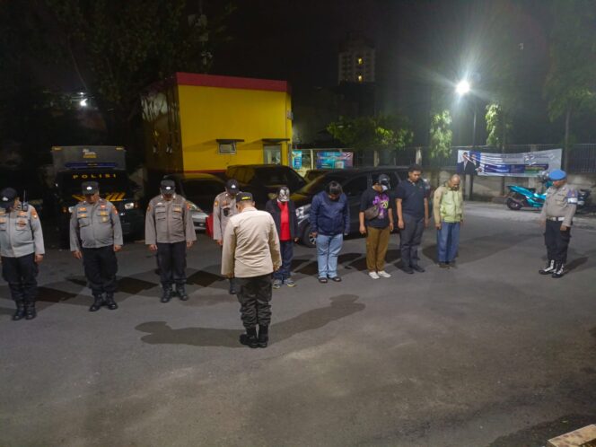 
					Pelaksanaan Apel dan Patroli Ops Cipta Kondisi dalam Rangka Pemeliharaan Kamtibmas di Wilayah Tanah Abang