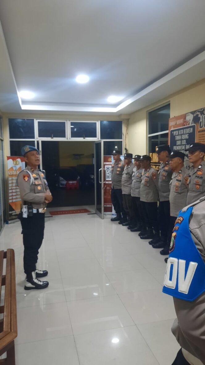 
					Cegah Tawuran dan Kejahatan Malam, Polsek Metro Tanah Abang Intensifkan Ops Cipta Kondisi
