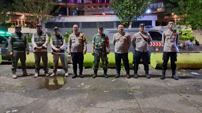 
					Polri Jaga Jakarta: Patroli Tiga Pilar Kemayoran Intensifkan Pengamanan Wilayah Malam Hari