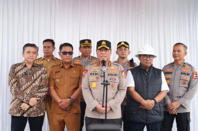 
					Wakapolri Tinjau Pembangunan SMA Kemala Taruna Bhayangkara, Progres Capai 43 Persen