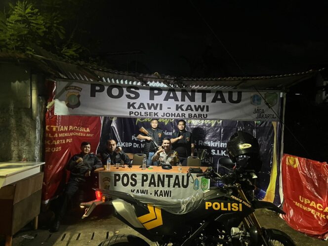 
					Jaga Rasa Aman Warga, Polsek Johar Baru Siaga di Pos Pantau Kawi-Kawi Perbatasan Johar Baru–Paseban Senen