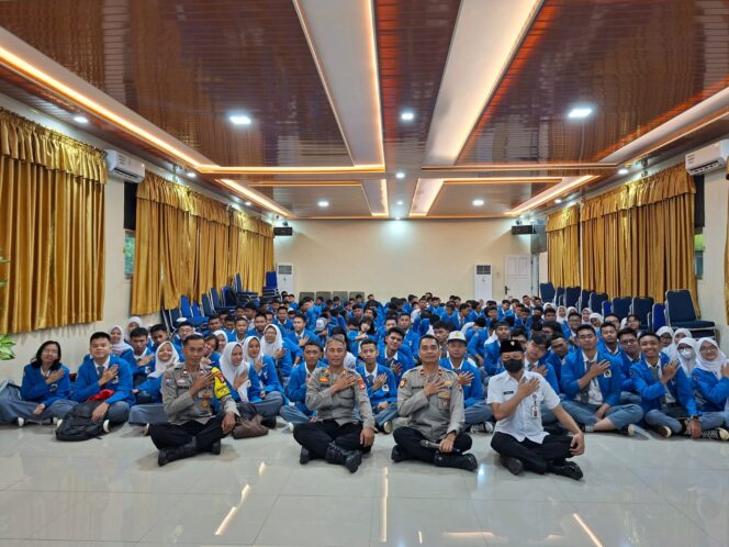 
					Polsek Senen Berikan Penyuluhan Kenakalan Remaja di SMK 34 Jakarta Pusat