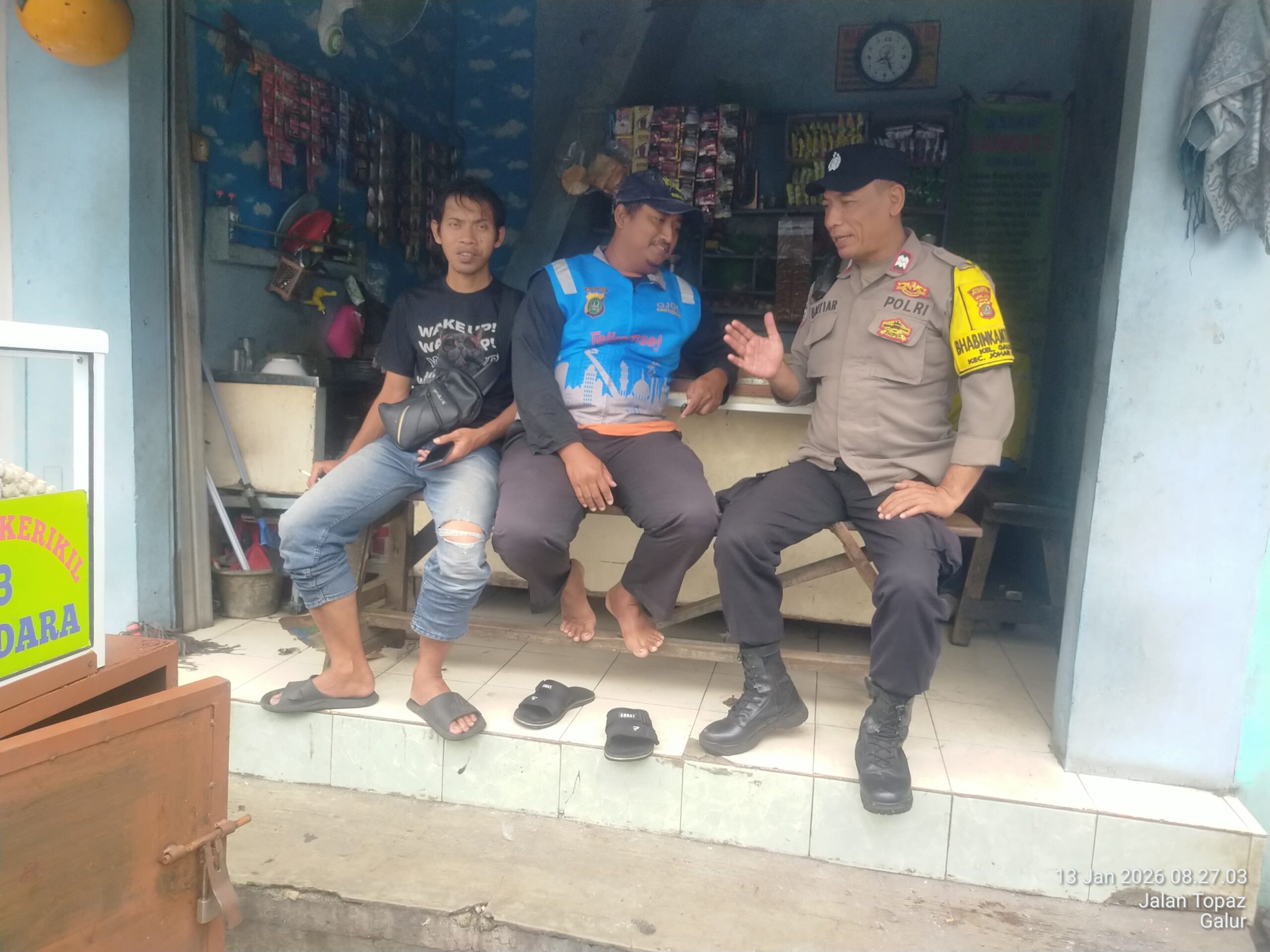 Polisi Perkuat Cooling System, Sambangi Warga RW 04 Galur
