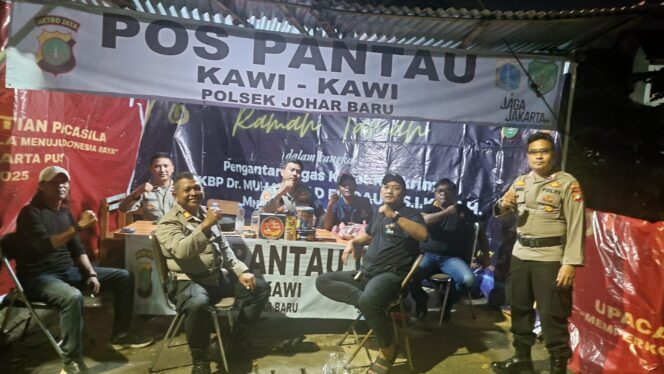 
					Siaga di Perbatasan Johar Baru–Paseban, Polisi Jaga Rasa Aman Warga Malam Hari