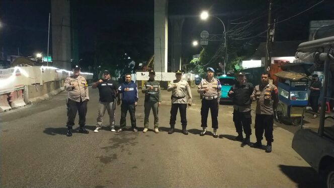 
					Polsek Metro Menteng Perketat Patroli Tiga Pilar di Perbatasan Manggarai–Tambak, Cegah Tawuran Warga