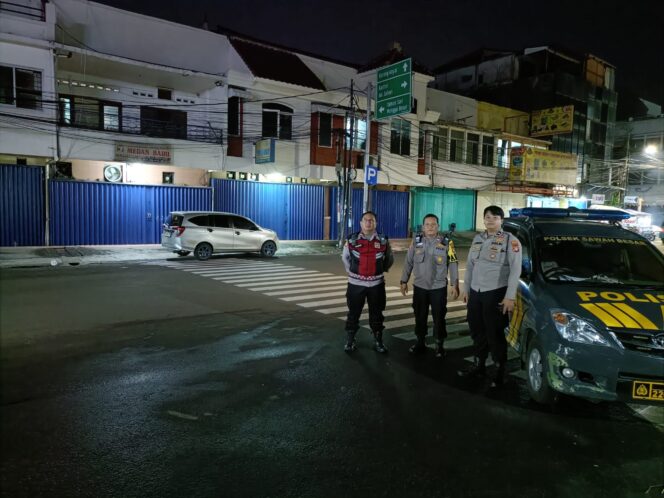 
					Patroli Subuh Polsek Sawah Besar, Jaga Kamtibmas di Tengah Cuaca Mendung