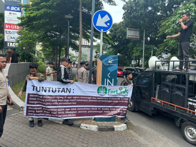 
					Polri Berikan Rasa Aman dalam Pelayanan Aksi Mahasiswa di Kemayoran