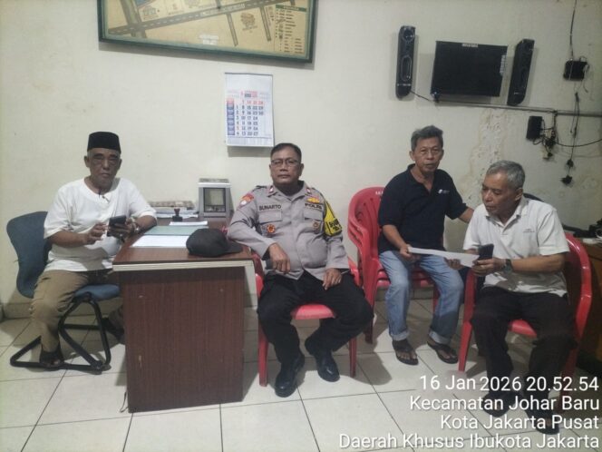 
					Lewat Sambang dan Patroli Malam, Polisi Ajak Warga Johar Baru Cegah Tawuran Jaga Lingkungan Aman