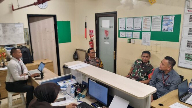 
					Bhabinkamtibmas dan Babinsa Lakukan Kunjungan Keamanan di Gedung Sahid Sudirman Center
