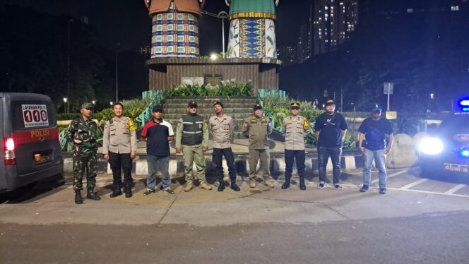 
					Polsek Kemayoran Gelar Patroli Tiga Pilar, Perkuat Upaya Jaga Jakarta