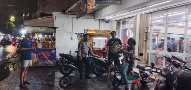 
					Dialog Santai di Ruang Publik, Aparat Ajak Juru Parkir Tanah Tinggi Tolak Narkoba