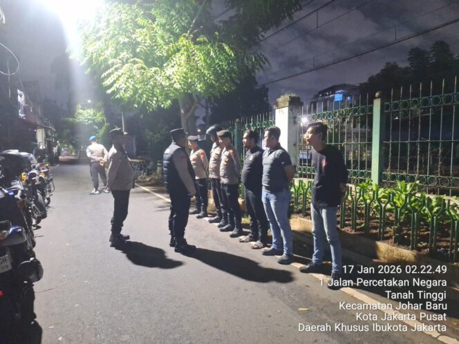 
					Apel Gabungan Piket Fungsi Digelar Dini Hari, Polisi Antisipasi Guantibmas di Johar Baru