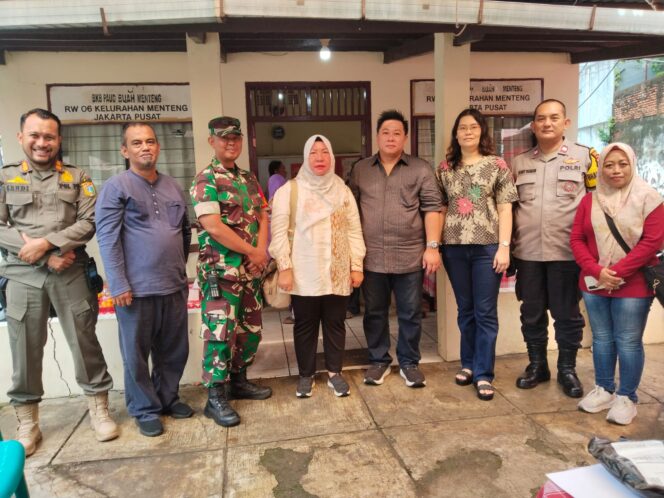 
					Bhabinkamtibmas Menteng Hadiri Pelantikan Ketua RW 06, Perkuat Sinergi Tiga Pilar di Tengah Masyarakat