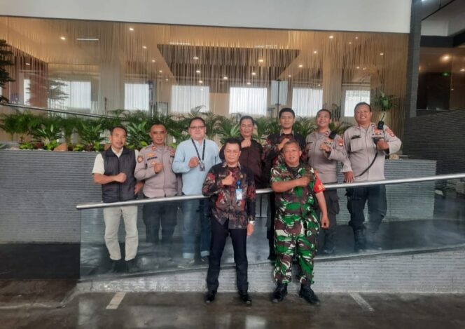 
					Sinergitas TNI-Polri, Ibadah Minggu di Menteng Aman dan Tertib