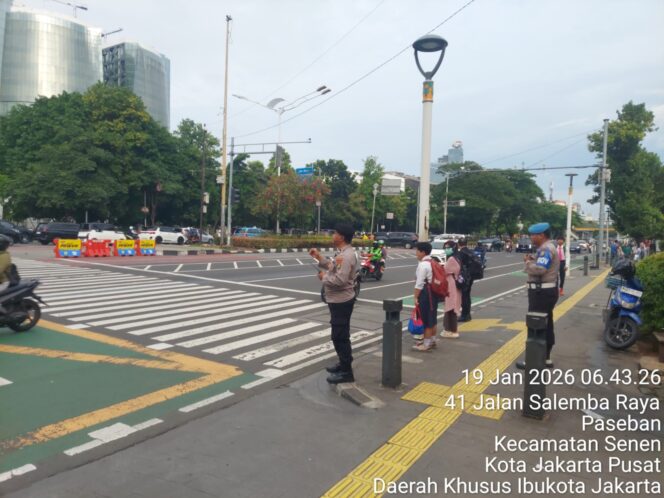 
					Polsek Senen Gelar Pelayanan Pagi, Antisipasi Kemacetan dan Gangguan Kamtibmas