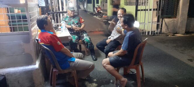 
					Sinergi Polri–TNI Dukung Keamanan Lingkungan Lewat Monitoring Siskamling di Kemayoran
