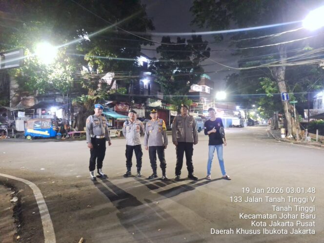 
					Dini Hari Dijaga Ketat, Patroli Cipta Kondisi Polisi Pastikan Johar Baru Tetap Kondusif