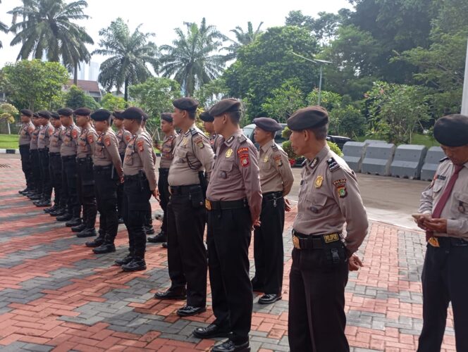 
					Jelang Aksi Massa, Polri Laksanakan Apel Pelayanan di Gedung DPR RI