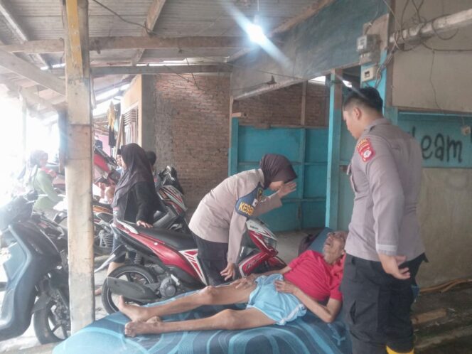 
					Polri “All Out” Evakuasi, Hadirkan Randurlap dan Patroli Kesehatan Door to Door untuk Korban Banjir Karawang