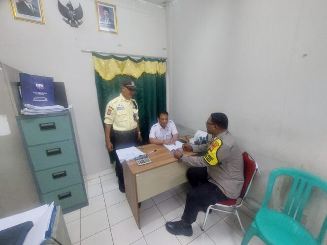 
					Sambang Dialogis Jadi Sarana Polri Tingkatkan Keamanan Wilayah Pasar