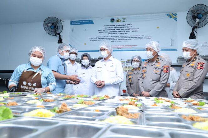 
					BPOM Apresiasi Standar Keamanan Pangan SPPG Polri, Makanan Diuji Setara Hidangan VIP