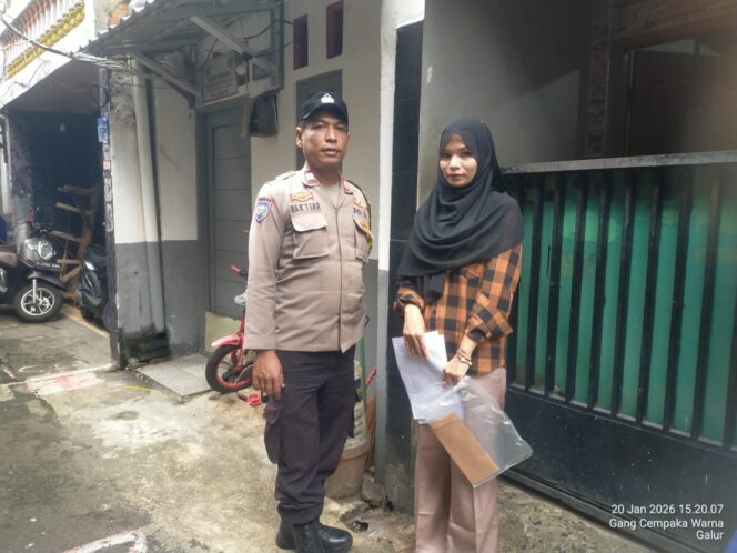 
					Waspada Transaksi Online, Polisi Dampingi Warga Galur Korban Dugaan Penipuan COD