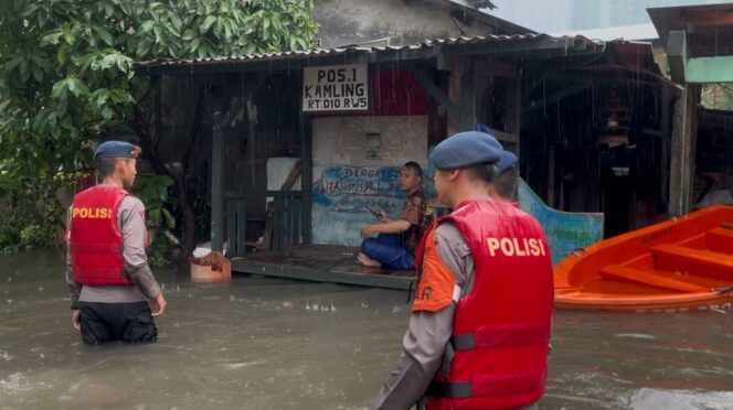 
					Banjir di Sejumlah Ruas Jalan, Brimob–Lantas–Polair PMJ Dikerahkan