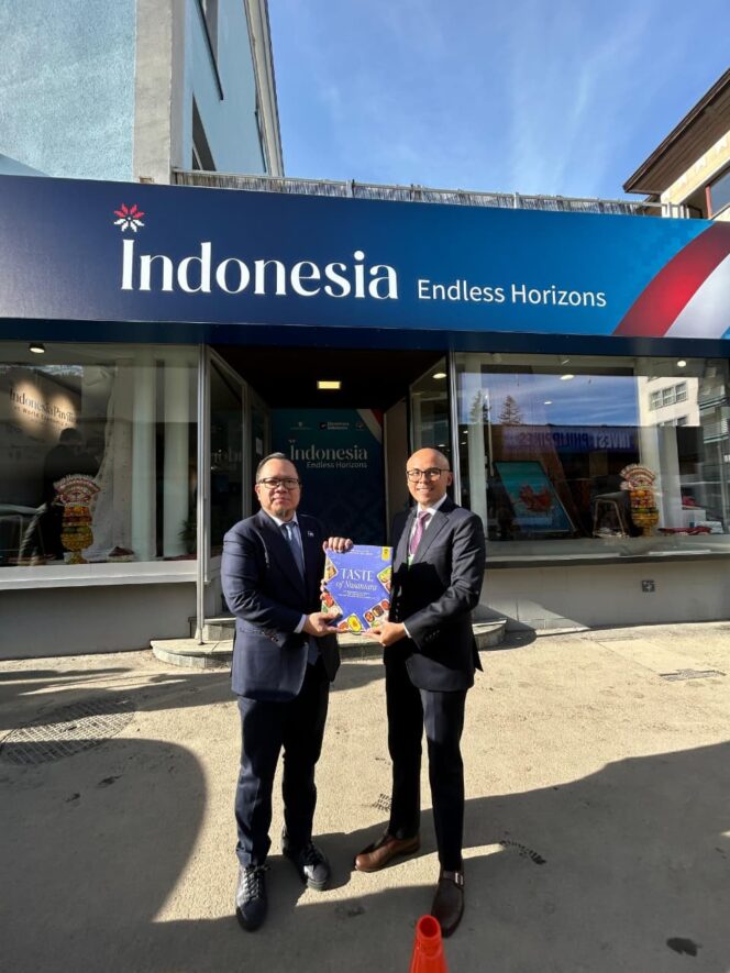 
					Buku “Rasa Bhayangkara Nusantara” Versi Bahasa Inggris Hadir di WEF Swiss 2026, Perkuat Diplomasi Presiden