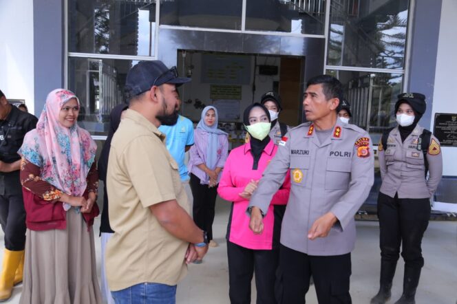 
					Kapolda Aceh Tinjau Sumur Bor Bantuan Polri di Aceh Tamiang, Pastikan Masih Berfungsi dan Bermanfaat