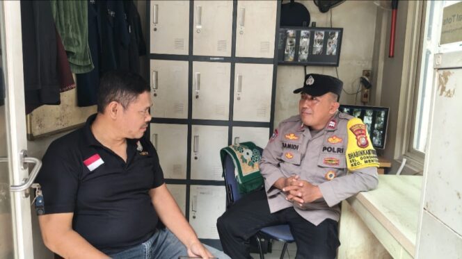 
					Polri Tunjukkan Kepedulian, Bhabinkamtibmas Gondangdia Sambangi Korban Penggelapan di Menteng