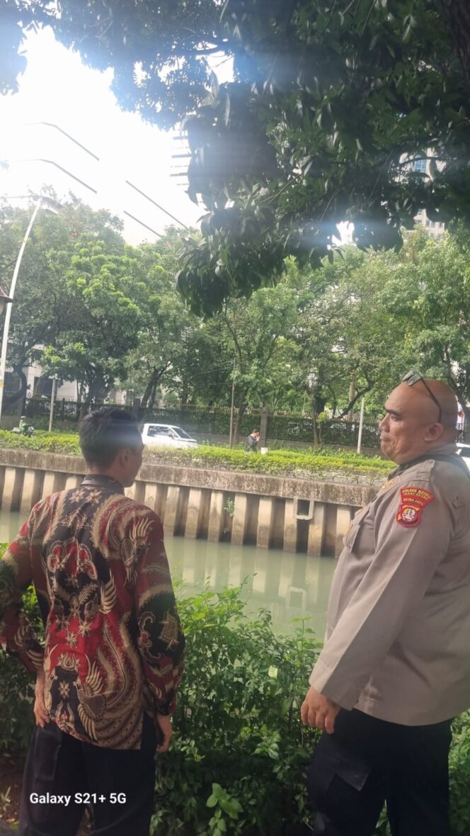 
					Bhabinkamtibmas Kampung Bali Laksanakan Sambang Warga di RW 10 Tanah Abang, Sampaikan Imbauan Kamtibmas