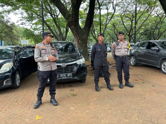 
					Semarak Cimory Moove Fest 2026 di Plasa Timur Senayan, Polisi Beri Pelayanan Maksimal kepada Ribuan Peserta