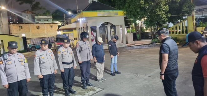
					Kanit Reskrim Pimpin Apel Patroli Dini Hari, Polsek Johar Baru Perkuat Cipta Kondisi