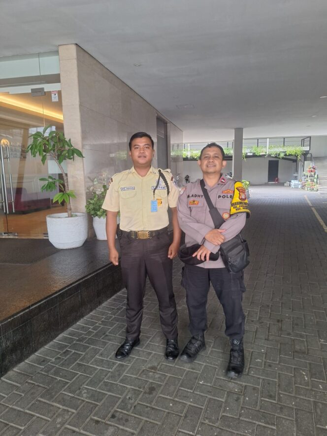 
					Patroli Dialogis Bhabinkamtibmas Pegangsaan Perkuat Keamanan Kantor PT Ambadar 2