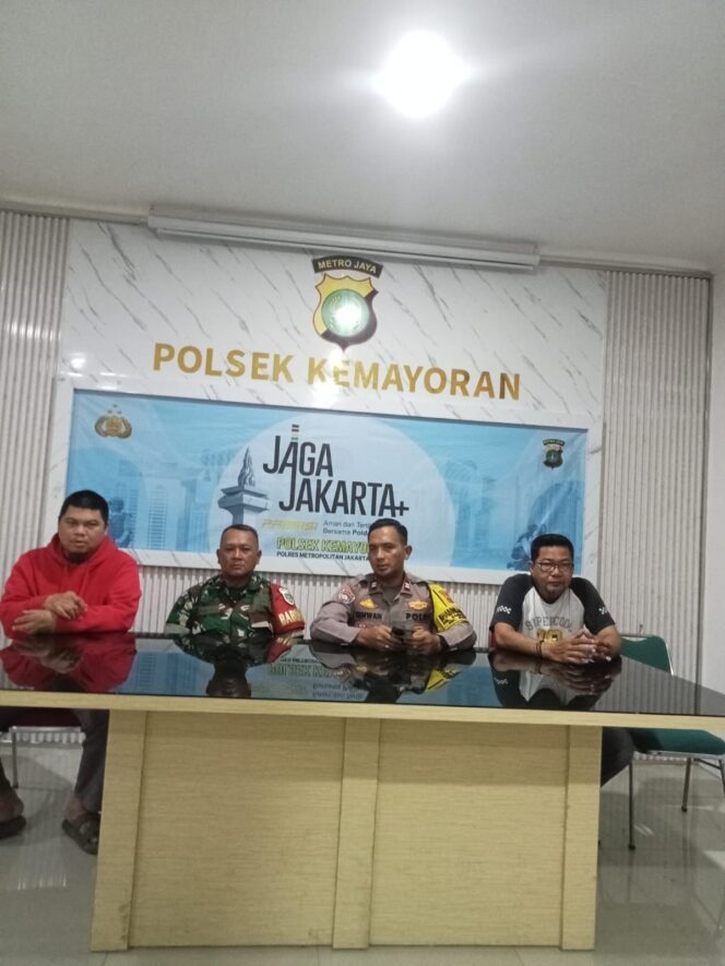 
					Aparat yang Amankan Penjual Es Diduga Berbahan Spon Bedak Akhirnya Beri Klarifiksi