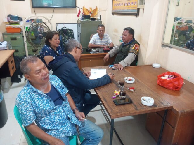 
					Cegah Tawuran Remaja, Polisi Sambangi Tokoh Warga Karang Anyar Di Pos RW. 002