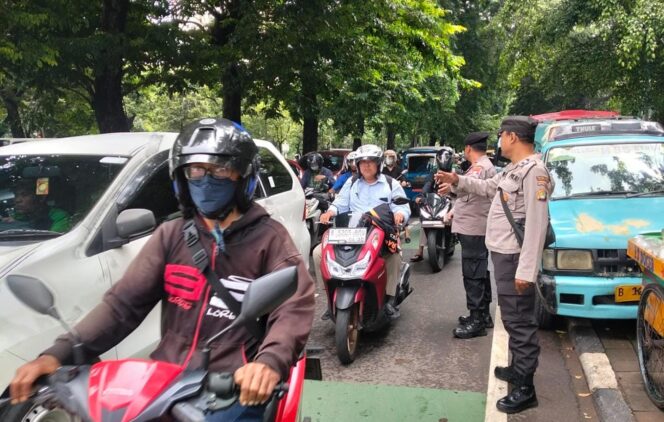 
					Kapolsek Cempaka Putih Pimpin Pelayanan Aksi Unjuk Rasa di Pengadilan Tinggi Jakarta