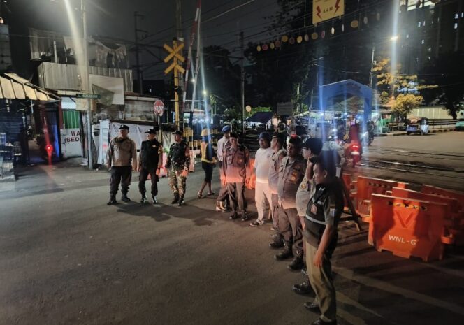 
					Bersama Tiga Pilar Menteng Gelar Patroli Malam, Persempit Ruang Gerak Pelaku Tawuran