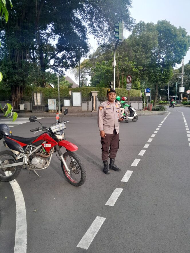 
					Patmor Menteng Siaga, Arus Pagi Taman Suropati Tetap Lancar