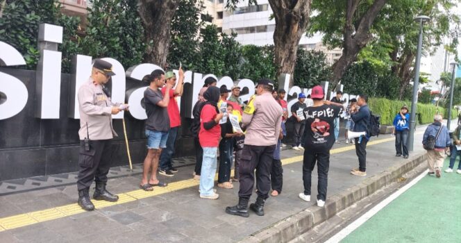 
					Polsek Metro Menteng Amankan Aksi Unras PP AGRA di Plaza Sinarmasland, Situasi Kondusif