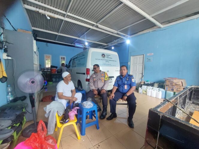 
					Kehadiran Polri di Tengah Masyarakat, Bhabinkamtibmas Sosialisasikan Kamtibmas dan Bahaya Kebakaran di SPPG Kemayoran