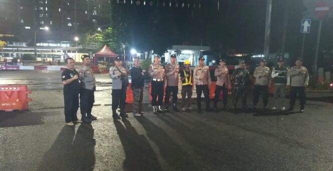 
					Patroli Tiga Pilar Menteng Perkuat Pengamanan Malam Di Menteng Tenggulun, Cegah Tawuran Warga