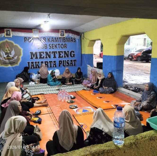 
					Pengajian Bersama Majelis Taklim Al Akhwat, Bhabinkamtibmas Menteng Perkuat Silaturahmi Warga