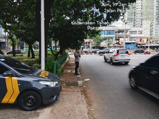
					Pelayanan Pagi Hari Patko 1053 Melalui Kegiatan Strong Point di TL. Pejompongan