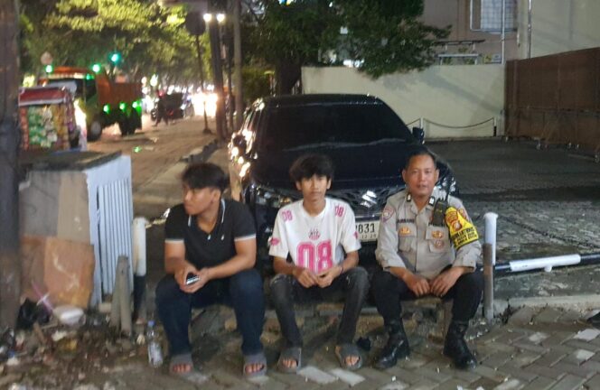 
					Cegah Tawuran Sejak Dini, Polisi Turun Langsung Rangkul Remaja