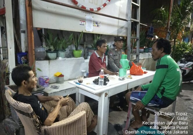 
					Dialog Malam Bangun Rasa Aman, Bhabinkamtibmas Galur Perkuat Sinergi Warga RT 05 RW 02