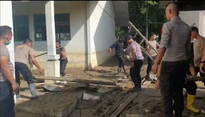 
					Polri Tegaskan Komitmen Pemulihan Pascabencana, SMA Negeri 1 Peusangan Siap untuk Kegiatan Belajar Mengajar