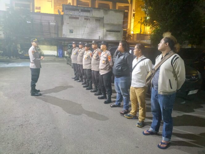 
					Polsek Metro Tanah Abang Gelar Patroli Ops Cipta Kondisi, Antisipasi Tawuran dan Kejahatan Malam Hari